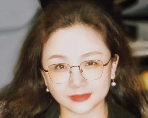 刘振艳